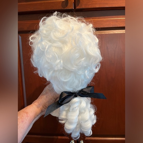 Colonial Man Wig - Picture 3 of 6